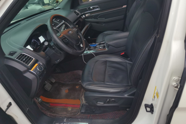 福特 探险者(进口) 2017款 2.3T 精英版局部细节19