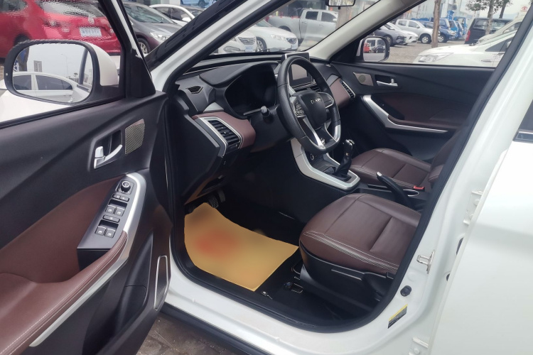 比速汽车 比速T3 2017款 1.3T 手动豪华型中控内饰20