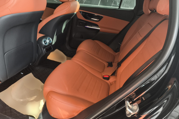 奔驰GLC 2024款 GLC 260 L 4MATIC 豪华型 5座中控内饰21