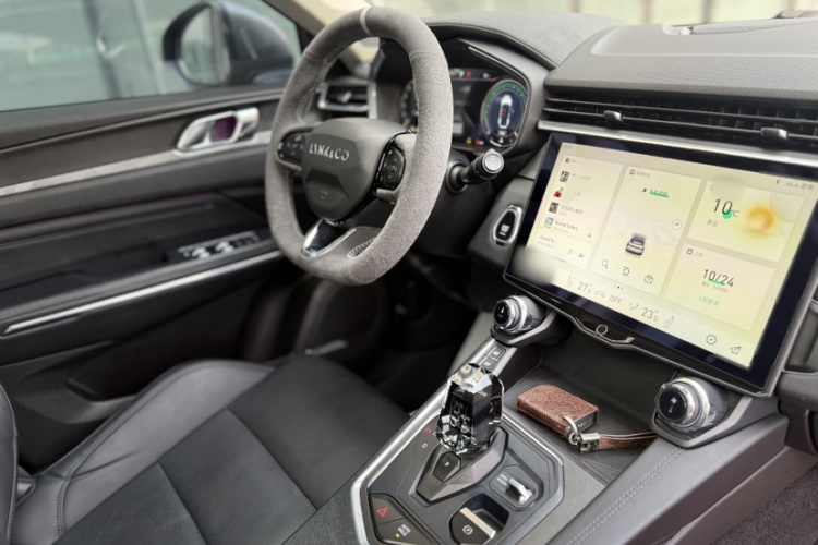 领克01 2021款 2.0TD 两驱型Pro中控内饰7008