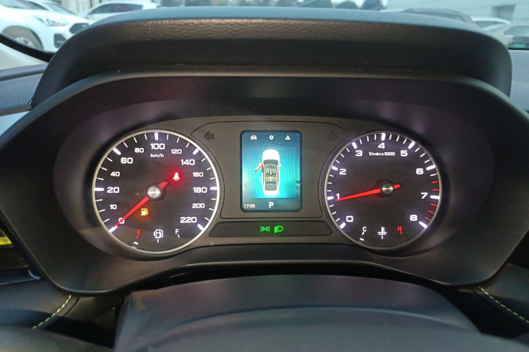 荣威i5 2021款 1.5L CVT黑金版局部细节14