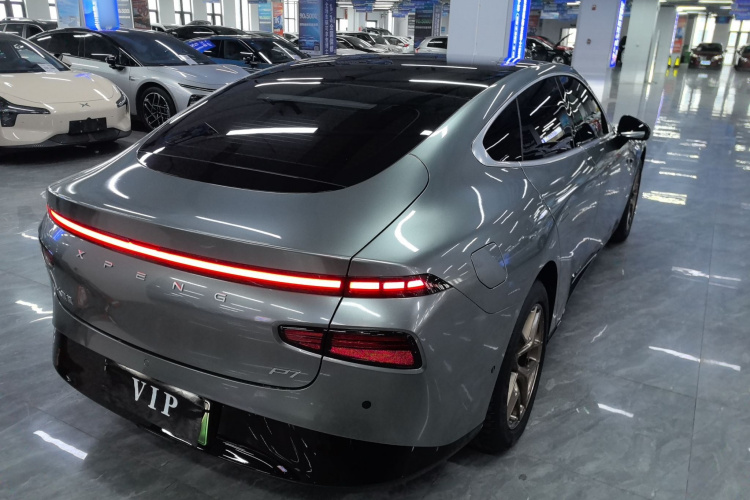 小鹏P7 2023款 P7i 702 Pro车身外观6005