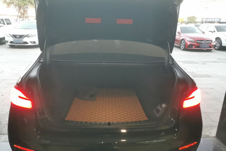 宝马5系 2022款 改款 525Li M运动套装局部细节23