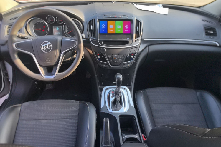 别克 君威 2015款 1.6T 时尚技术型中控内饰12