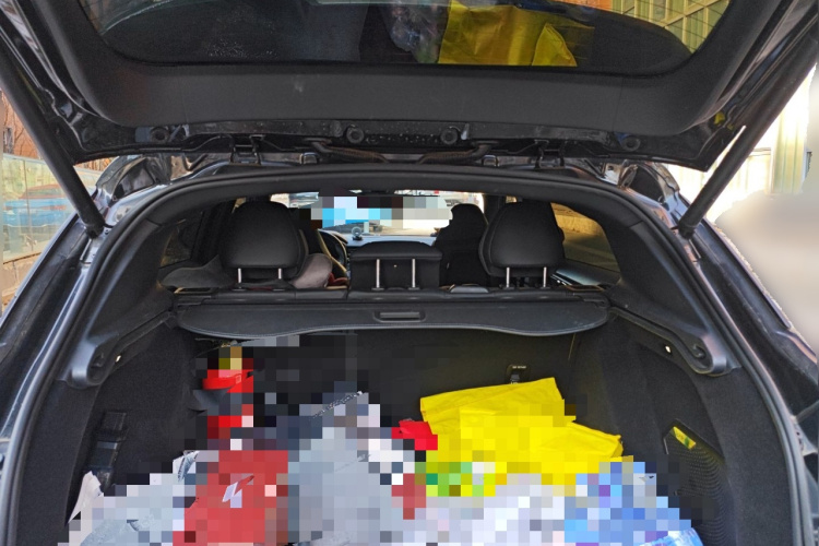 领克01 2021款 2.0TD 四驱暗夜版中控内饰23