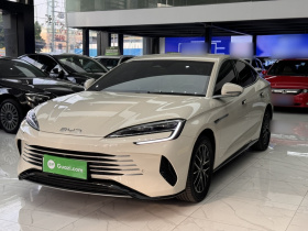 比亚迪 海豹07 DM-i 2025款 DM-i 1.5L 70km 精英型