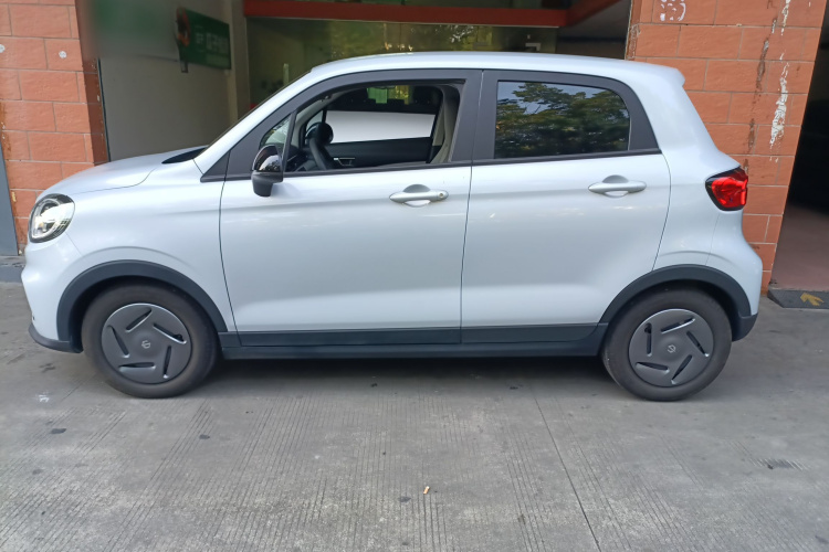 零跑汽车 零跑T03 2023款 200轻享版车身外观4