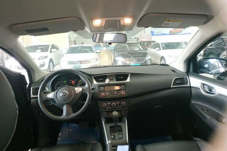 日产 轩逸 2024款 经典 1.6XE CVT舒适版中控内饰12