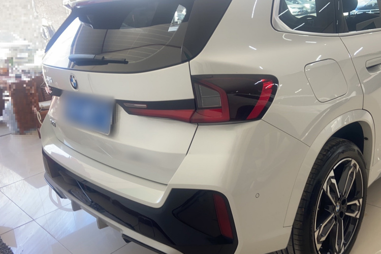 宝马X1 2023款 sDrive25Li M运动套装车身外观6005