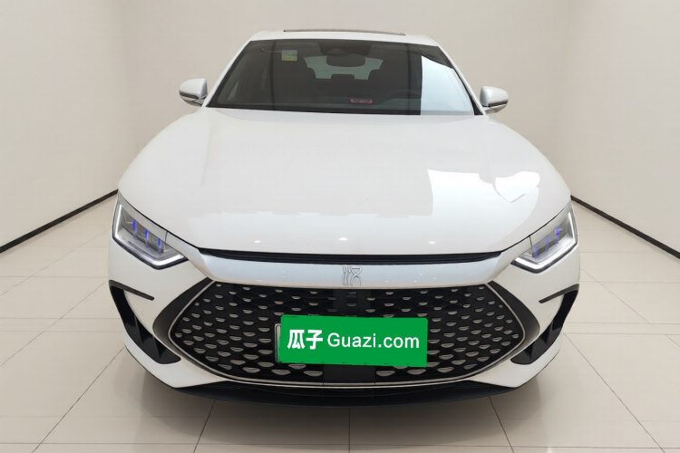 比亚迪 汉 2023款 DM-i 冠军版 121KM 尊荣型车身外观2