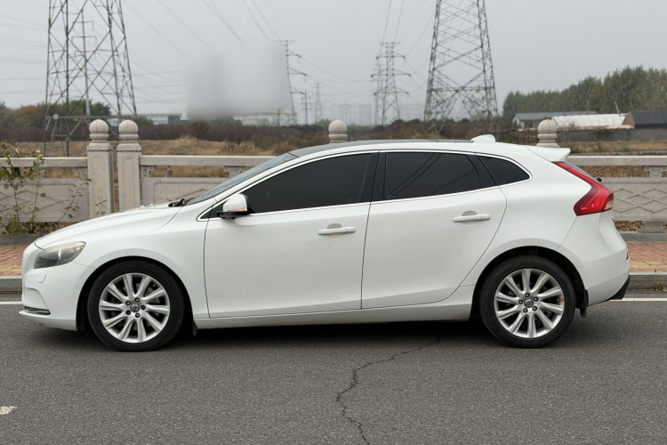 沃尔沃V40 2014款 2.0T 智雅版车身外观6003