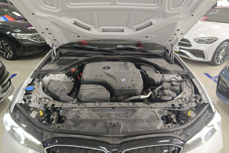 宝马3系 2025款 330Li M运动曜夜套装局部细节24