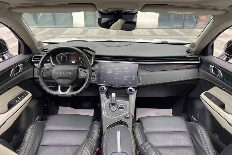 领克05 2020款 2.0TD 两驱耀Halo中控内饰12