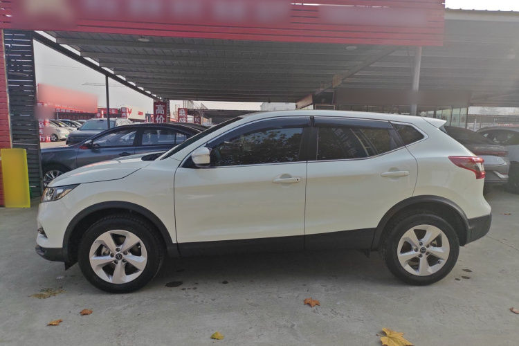 日产 逍客 2023款 经典 2.0L CVT XV舒适版车身外观6005