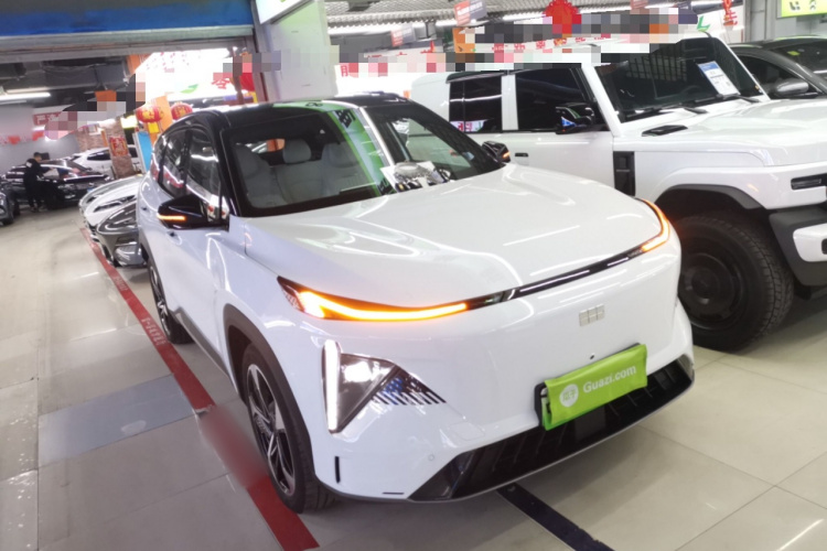 吉利银河 银河L7 2024款 1.5T 115km 星舰 龙腾版车身外观3