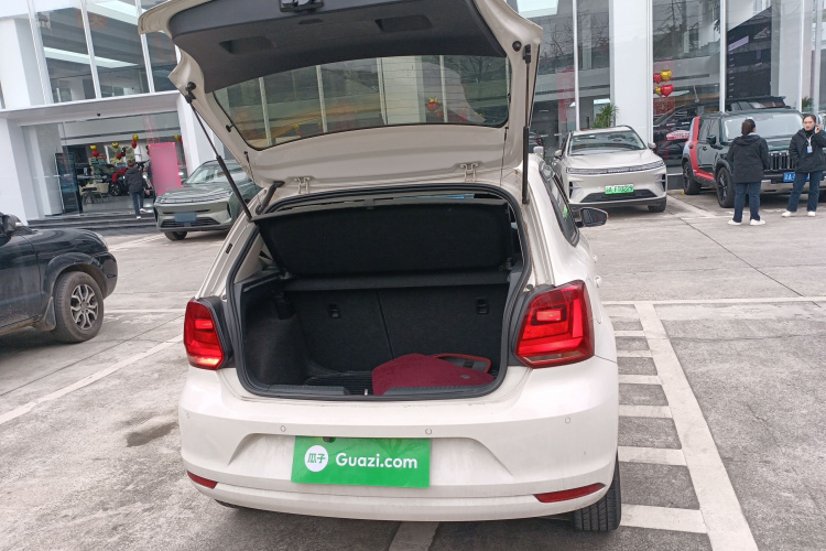 大众 Polo 2018款 1.5L 自动安享型机舱底盘23