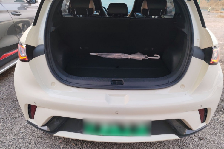 比亚迪 海豚 2023款 420km 时尚版机舱底盘23