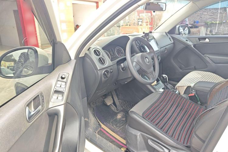 大众 途观 2015款 1.8TSI 自动两驱风尚版中控内饰7002