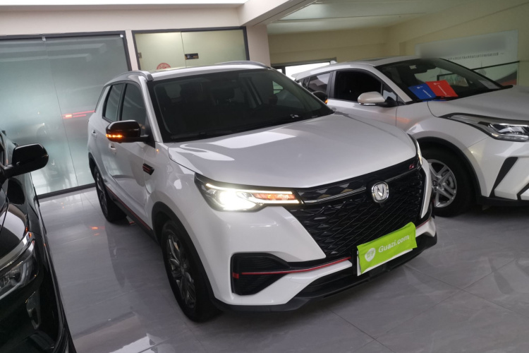 长安CS55PLUS 2022款 蓝鲸版 1.5T DCT豪华型车身外观3