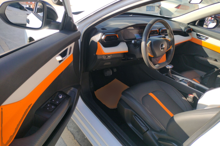 东风风神 奕炫 2023款 马赫版 1.5L 自动追影版中控内饰20