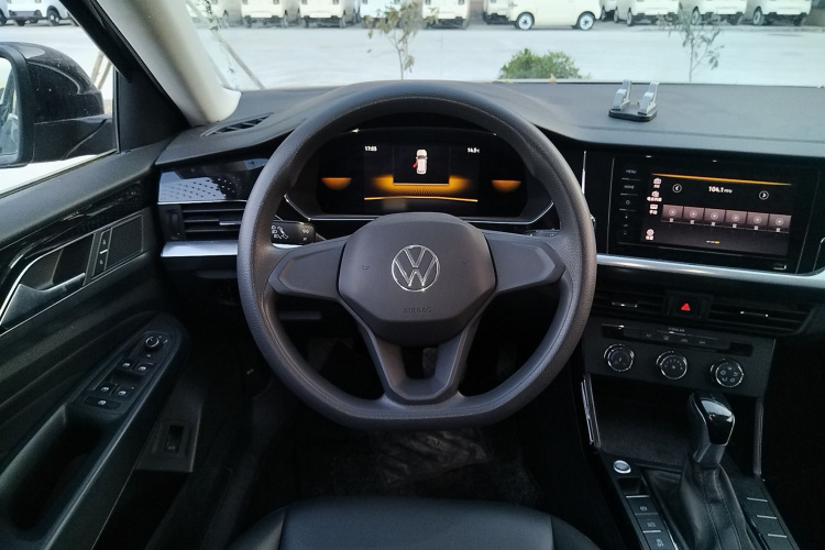 大众 帕萨特 2022款 280TSI 商务版中控内饰13