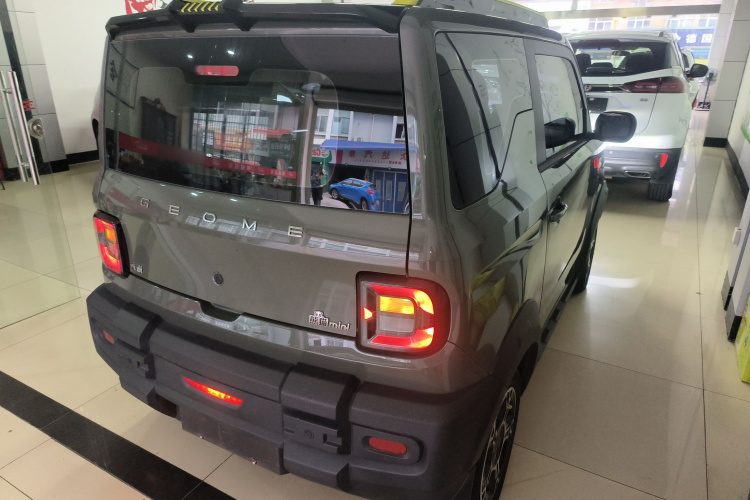 吉利银河 2025款 210km 熊猫骑士车身外观6001