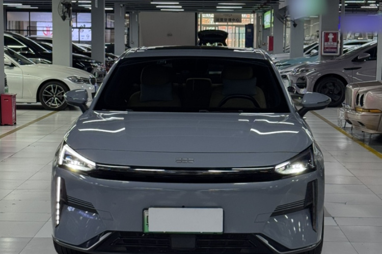 吉利银河 银河L6 2023款 60km PLUS车身外观6001