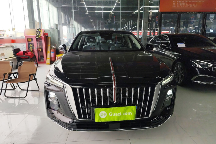 红旗H5 PHEV 2025款 170 超混版车身外观2