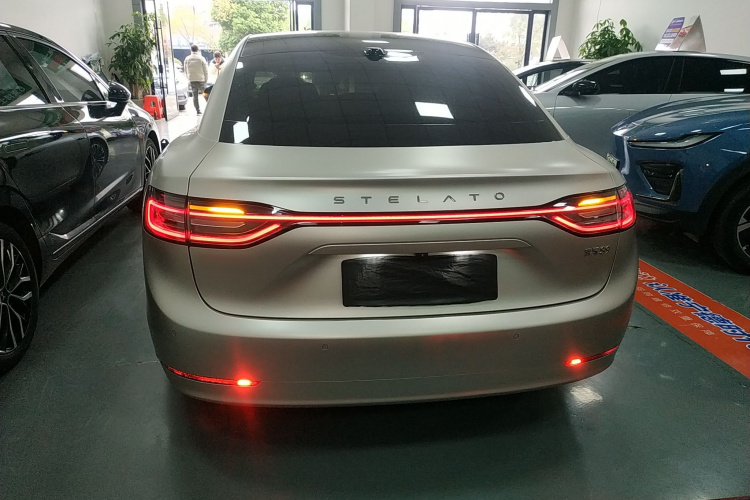 鸿蒙智行 享界S9 2024款 纯电 Ultra 四驱旗舰版车身外观6004