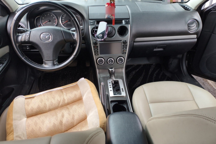 马自达6 2013款 2.0L 自动时尚型中控内饰7002