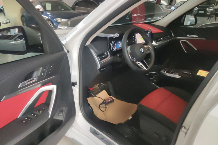 宝马X1 2023款 sDrive25Li M运动套装中控内饰20