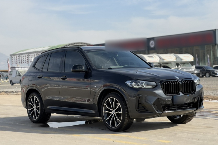 宝马X3 2022款 xDrive30i 领先型 M曜夜套装车身外观6002