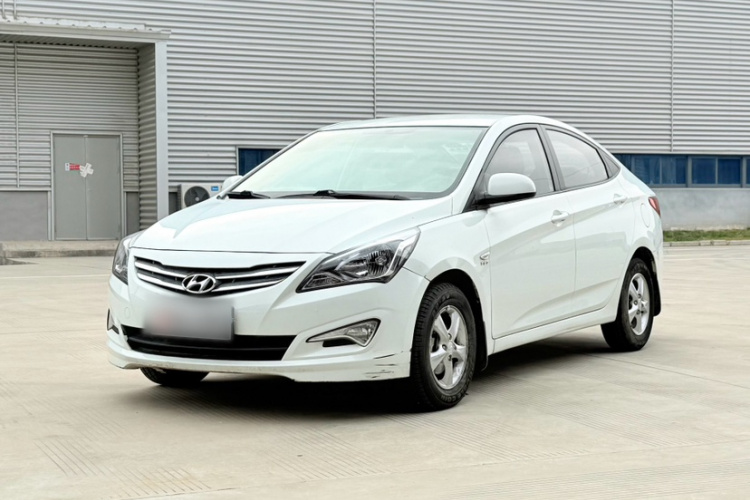 现代 瑞纳 2014款 1.4L 自动智能型GLS车身外观1