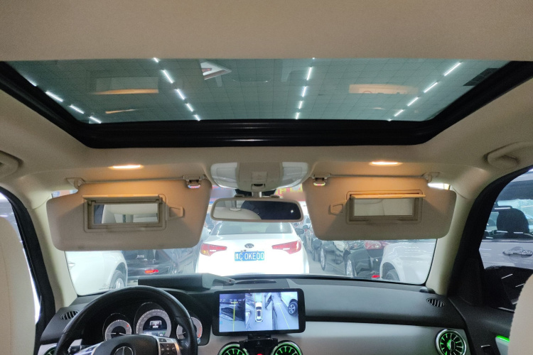 奔驰GLK级 2015款 GLK 260 4MATIC 动感型 极致版局部细节22
