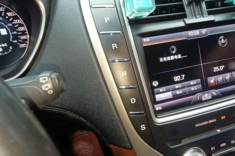 林肯MKX 2015款 2.7T 四驱尊耀版局部细节18