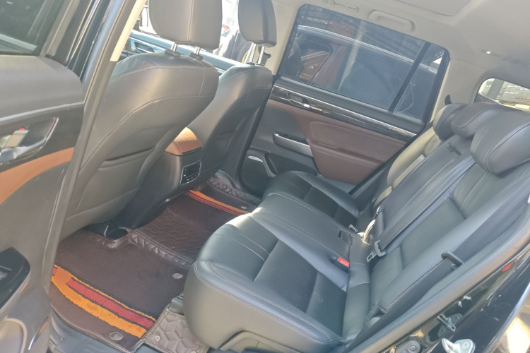 广汽传祺 传祺GS8 2017款 320T 两驱豪华智联版（七座）中控内饰21