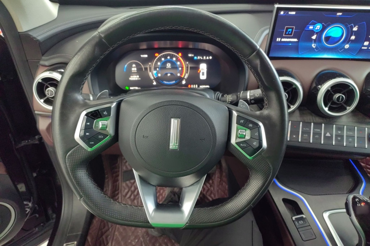 魏牌 VV7 2020款 2.0T 超豪型中控内饰13