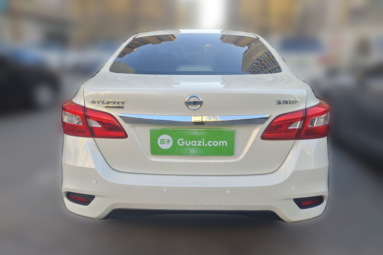 日产 轩逸 2019款 经典 1.6XE CVT舒适版车身外观6