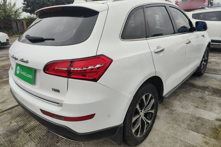 众泰T600 2016款 运动版 1.5T 手动尊贵型车身外观7