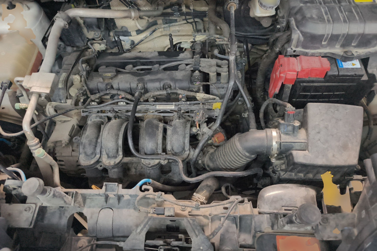 福特 翼搏 2013款 1.5L 自动风尚型机舱底盘24