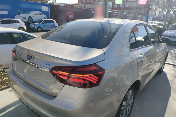 吉利汽车 帝豪 2018款 1.5L CVT向上互联版车身外观7