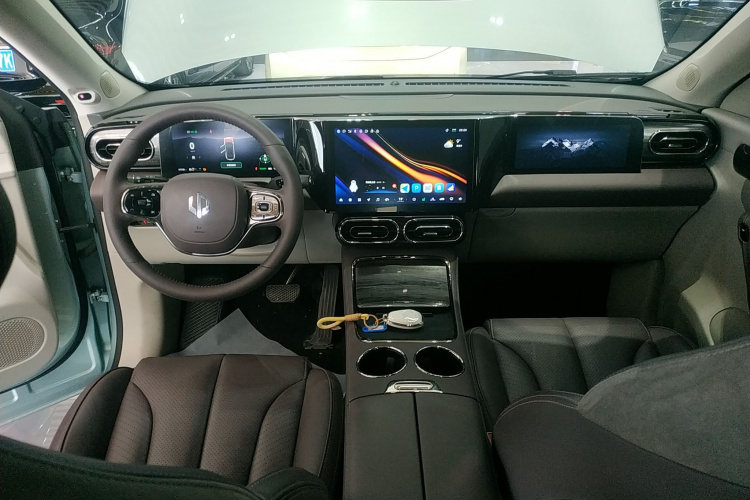 零跑汽车 零跑C11 2021款 尊享版中控内饰7002