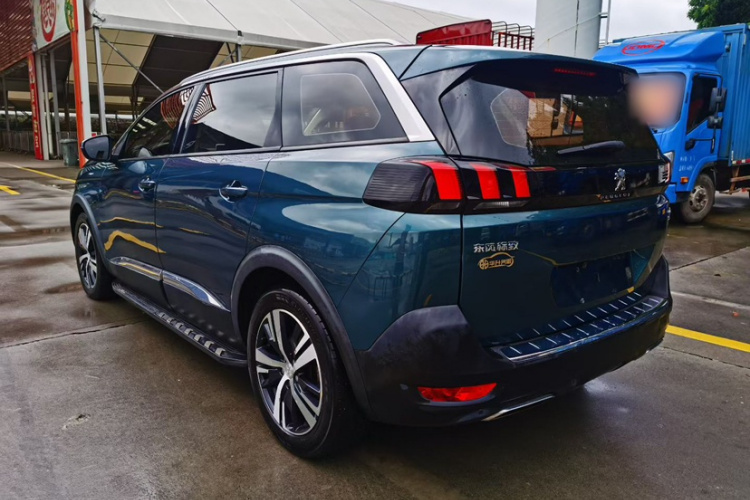 标致5008 2017款 380THP 7座精英版车身外观6001