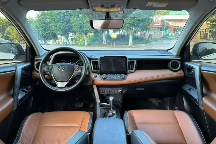 丰田 RAV4荣放 2016款 2.5L 自动四驱精英版车身外观6005