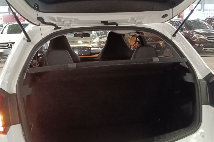 睿蓝汽车X3 PRO 2022款 1.5L CVT小飒机舱底盘23