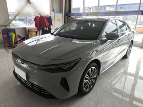 奇瑞 风云A8 2024款 127 远航版 豪华型