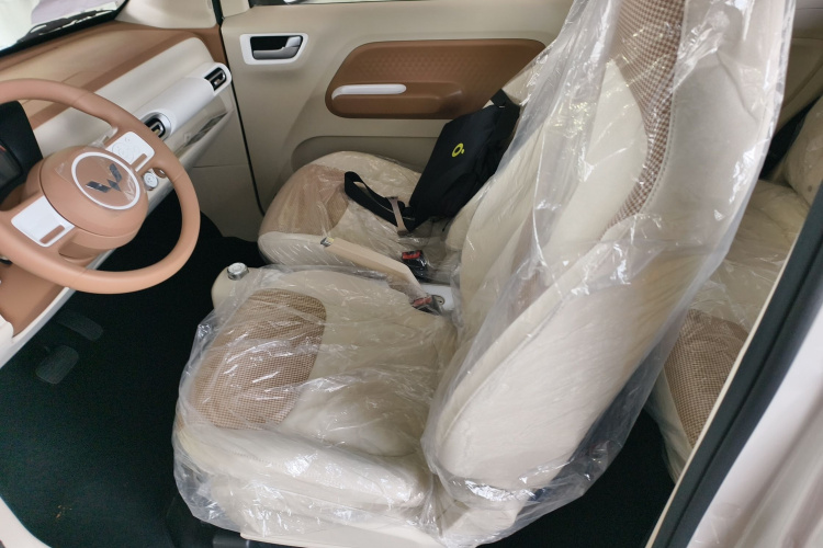 五菱汽车 宏光MINIEV 2024款 第三代 215km 青春版中控内饰19