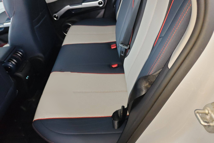 比亚迪 元PLUS 2022款 430KM 尊贵型中控内饰7004