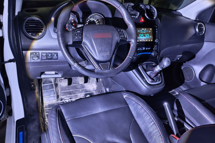 哈弗H6 2014款 升级版 1.5T 手动两驱精英型中控内饰12