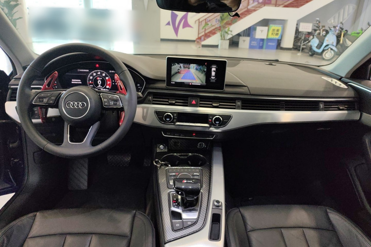 奥迪A4L 2018款 30周年年型 40 TFSI 时尚型中控内饰12